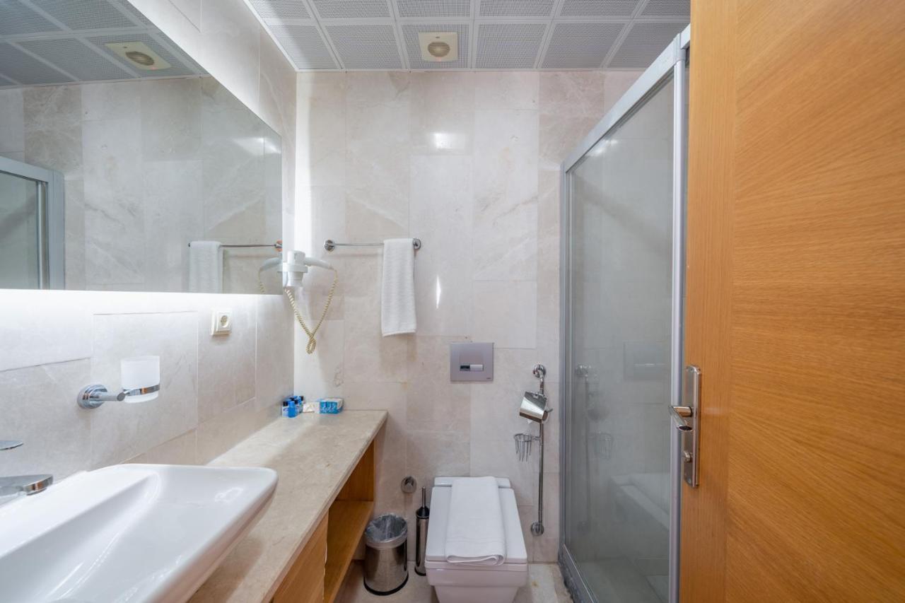 Majeste Hotel Bodrum Гюмбет Екстериор снимка